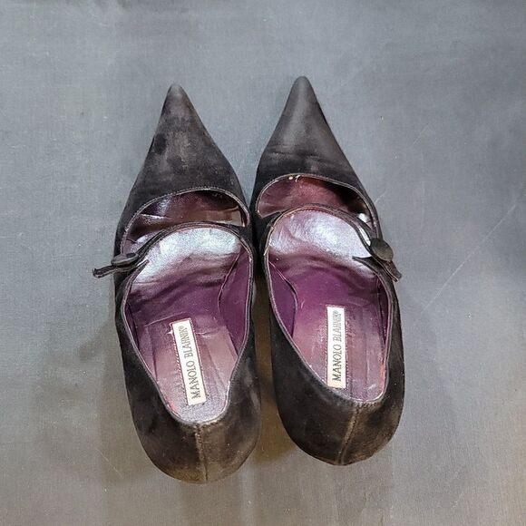 MANOLO BLAHNIK SUEDE POINTED TOE PUMP - Picture 5 of 15